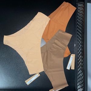 Three pairs of skims hipster underwear